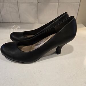 Jellypop Cayla Black Women's Heels